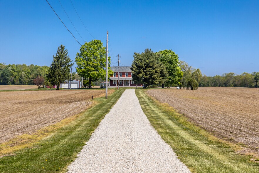 More Photos Of 9228 Stoutsville Pike, Stoutsville Land For Sale