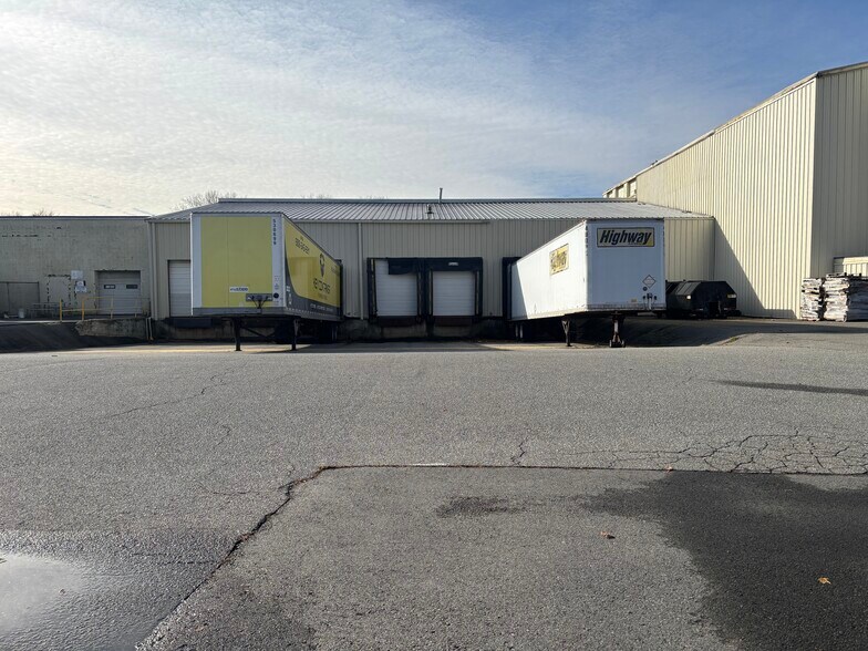 More Photos Of 55-R Pawtucket Ave, Rumford Warehouse For Sale