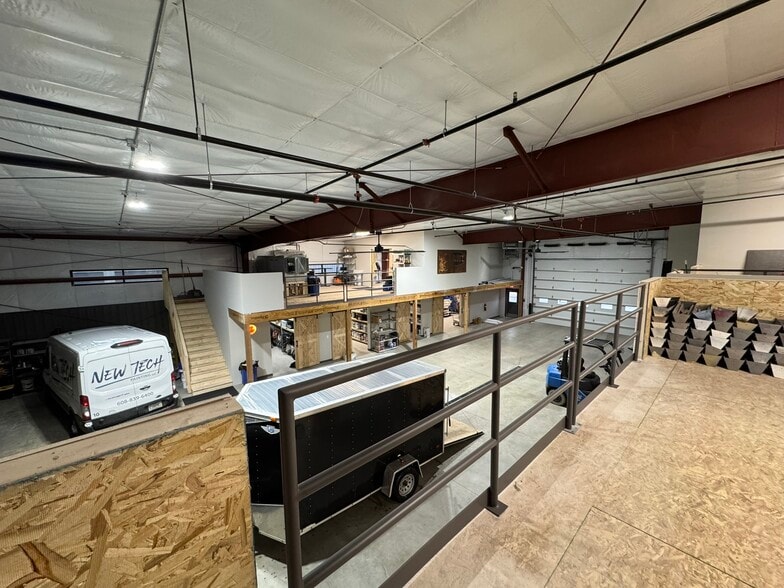 More Photos Of 645 Sandpiper Trl, Cottage Grove Warehouse For Sale