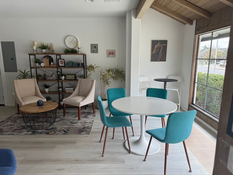 More Photos Of 4312-4320 Voltaire St, San Diego Storefront Retail Office For Lease