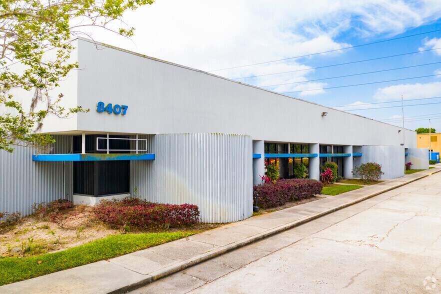 More Photos Of 8402 Laurel Fair Cir, Tampa Unknown For Lease