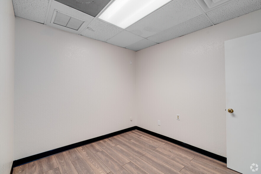 More Photos Of 7523 Aloma Ave, Winter Park Medical For Sale