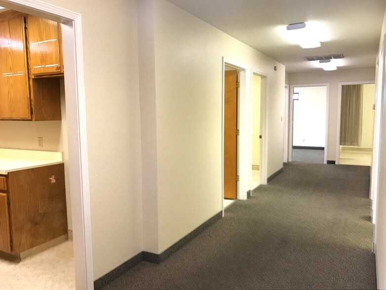 More Photos Of 901 Sunset Dr, Hollister Medical For Lease