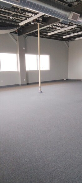 More Photos Of 101 Tiki Dr, Tiki Island Office Residential For Sale