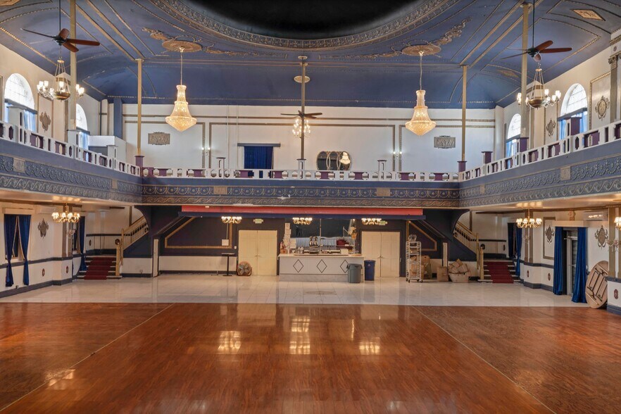 More Photos Of 5670 58th St, Flushing Lodge Meeting Hall For Sale