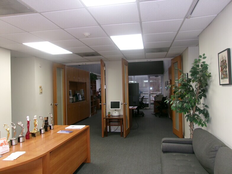 More Photos Of 1912 E NC Highway 54, Durham Medical For Lease