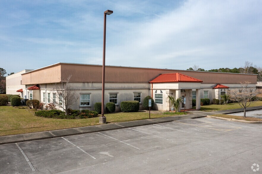 Primary Photo Of 3200 Wellons Blvd, New Bern Office For Sale