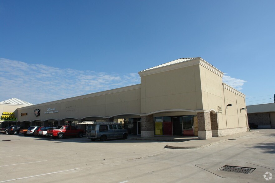 More Photos Of 16305 Westheimer Rd, Houston Unknown For Lease