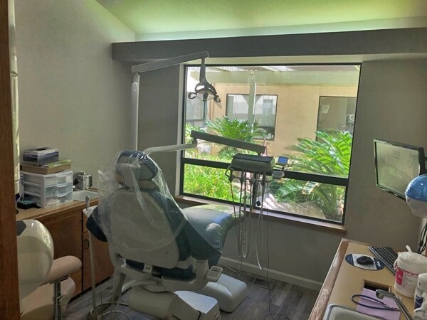 More Photos Of 114 W Ivy St, Hanford Medical For Sale