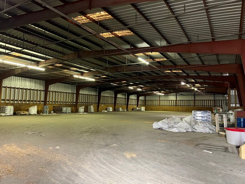 More Photos Of 409 Court st, Wrightsville Warehouse For Lease
