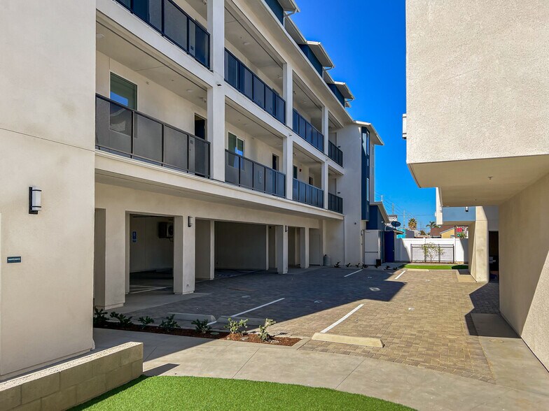 More Photos Of 611 Highland Ave, National City Apartments For Lease