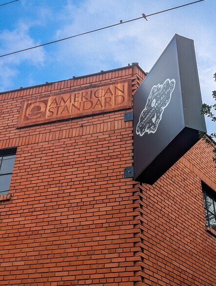 More Photos Of 203 E Jones Ave, San Antonio Office For Lease