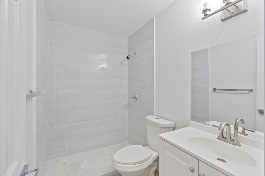 More Photos Of 1150 Carlton Ct, Fort Pierce Apartments For Sale