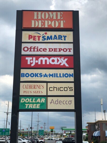 More Photos Of 2929 James Sander Blvd, Paducah Unknown For Lease