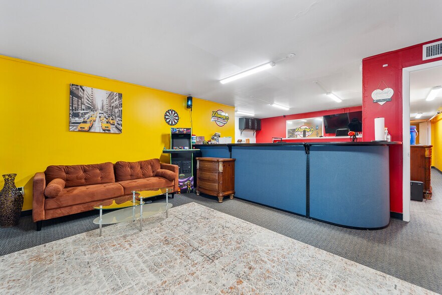 More Photos Of 112 N Federal Hwy, Lake Park Freestanding For Sale