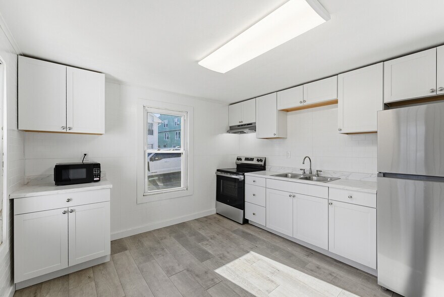 More Photos Of 285-289 East St, Ludlow Apartments For Sale