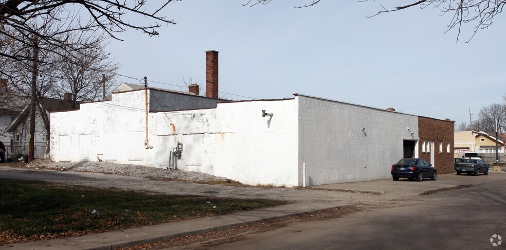 Primary Photo Of 2229 E New York St, Indianapolis Flex For Lease