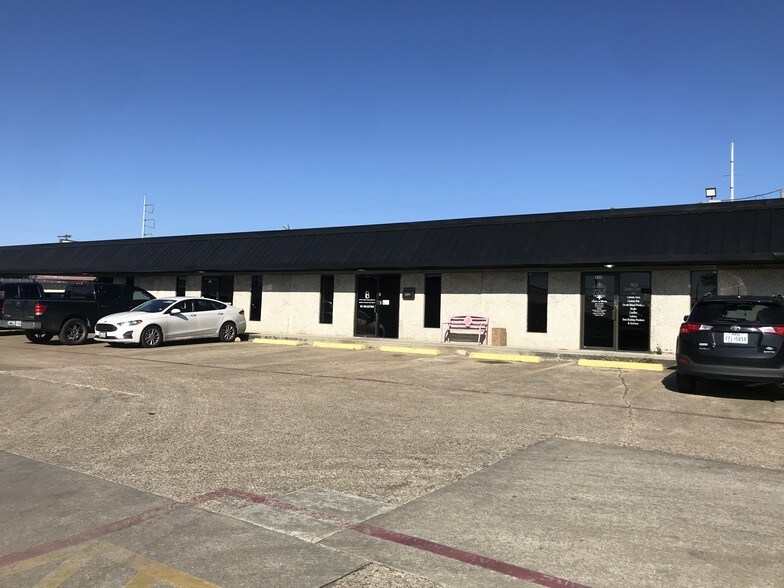 More Photos Of 4200 Gus Thomasson Rd, Mesquite Flex For Lease