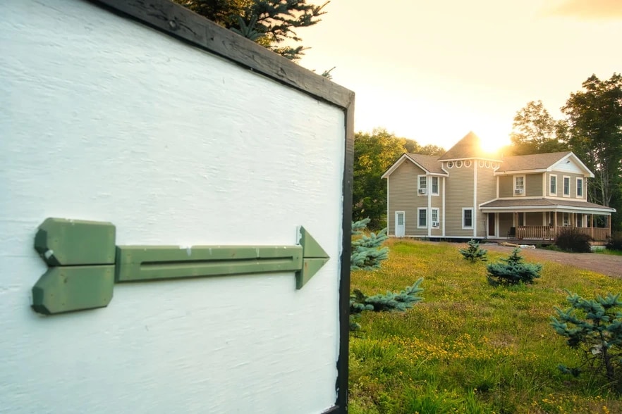 More Photos Of 218 NY-296, Windham Hotel For Sale