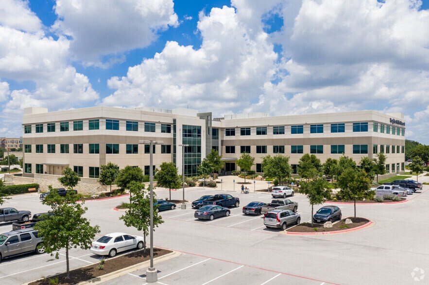 More Photos Of 2700 La Frontera Blvd, Round Rock Office For Lease