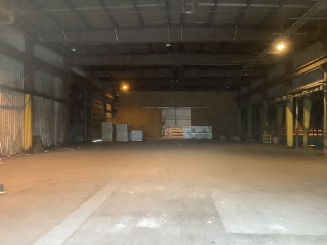 More Photos Of 401 W Blair Pike Rd, Peru Warehouse For Lease