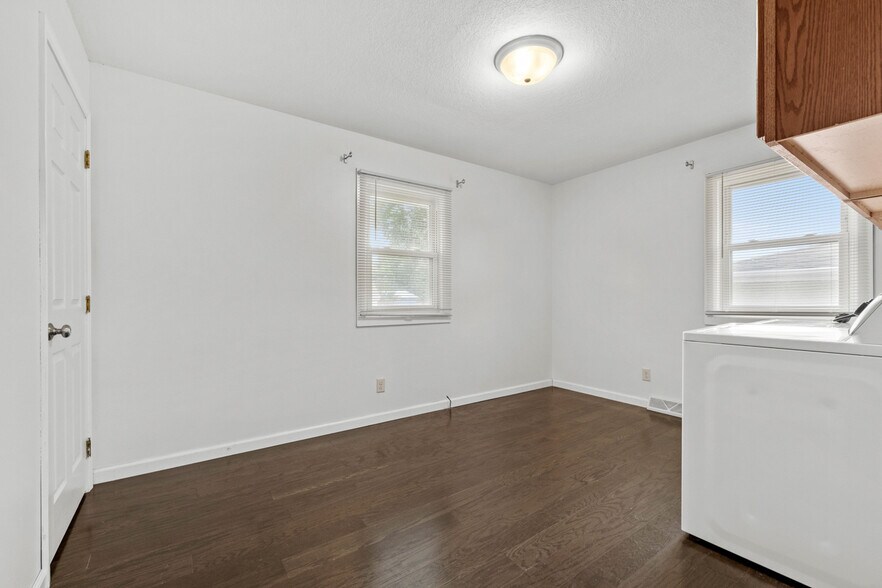 More Photos Of 118 21st St NW, Minot Multifamily For Sale