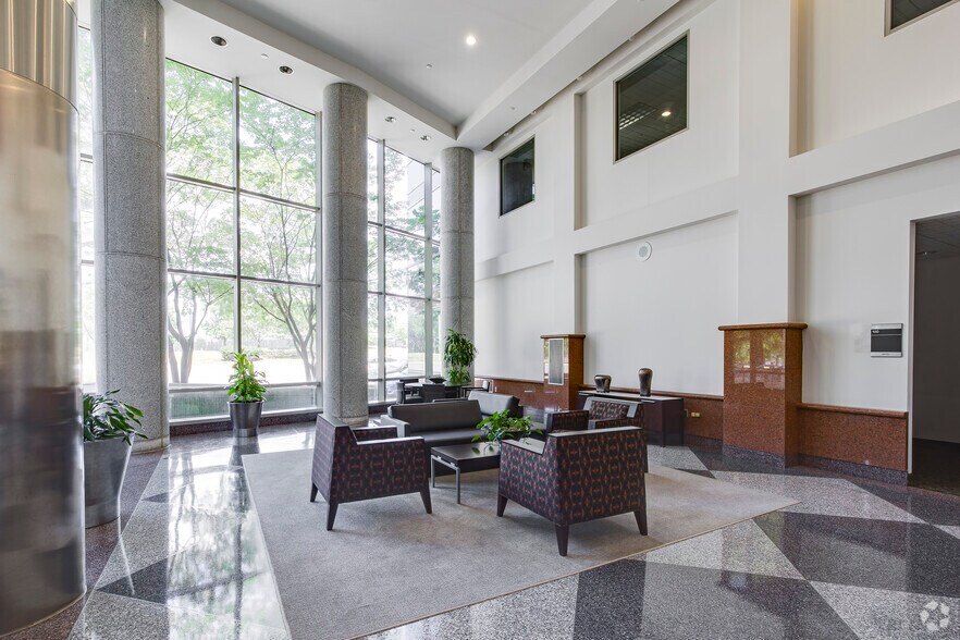 More Photos Of 15000 Conference Center Dr, Chantilly Office For Lease