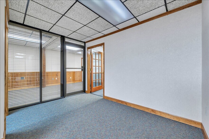 More Photos Of 356-358 Campbell Ave NW, Roanoke Office For Sale