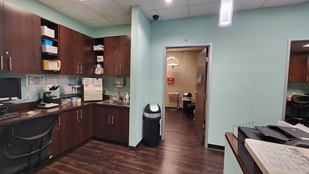 More Photos Of 3600 N Verdugo Rd, Glendale Office For Lease