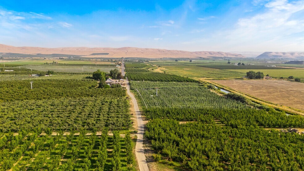 More Photos Of 2023 Riggs Rd, Wapato Land For Sale