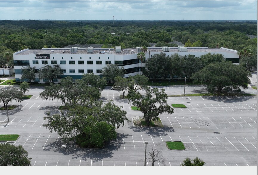 More Photos Of 636 Grand Regency Blvd, Brandon Office For Sale
