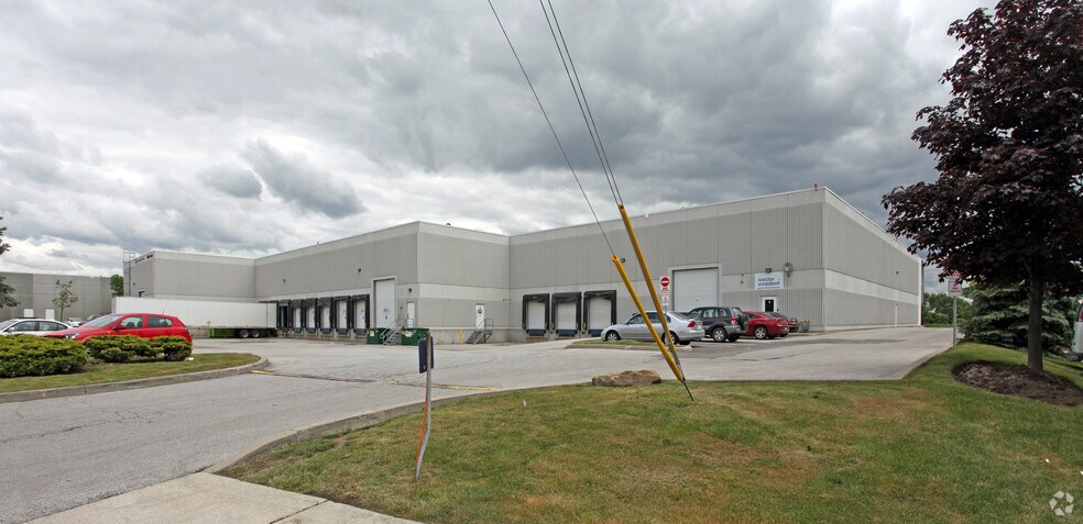 More Photos Of 6600 Dixie Rd, Mississauga Warehouse For Lease