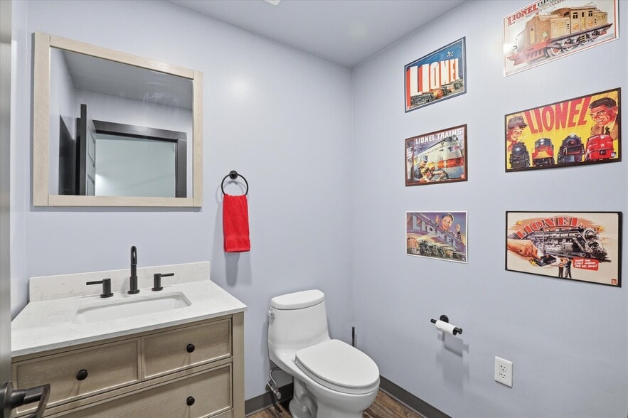 More Photos Of 6767 All Stars Ave, Frisco Showroom For Sale