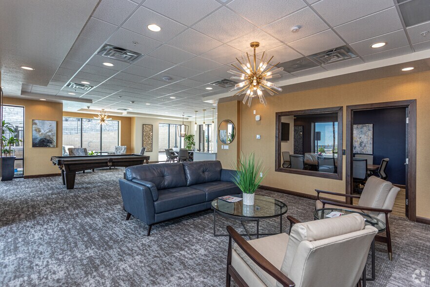 More Photos Of 14747 S Draper Pointe Way, Draper Apartments For Lease