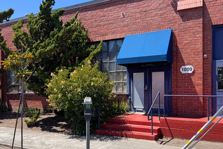 More Photos Of 1001-1019 Camelia St, Berkeley Storefront Retail Office For Lease