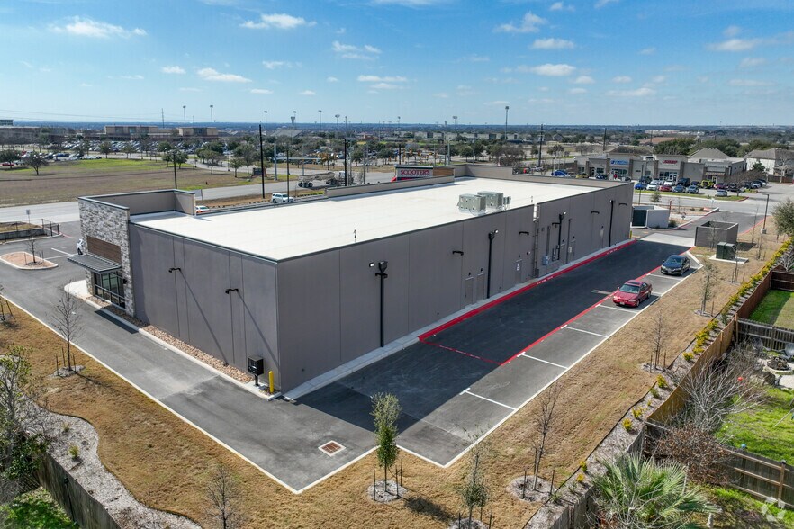 More Photos Of 1347 FM 1103, Cibolo Storefront Retail Office For Lease