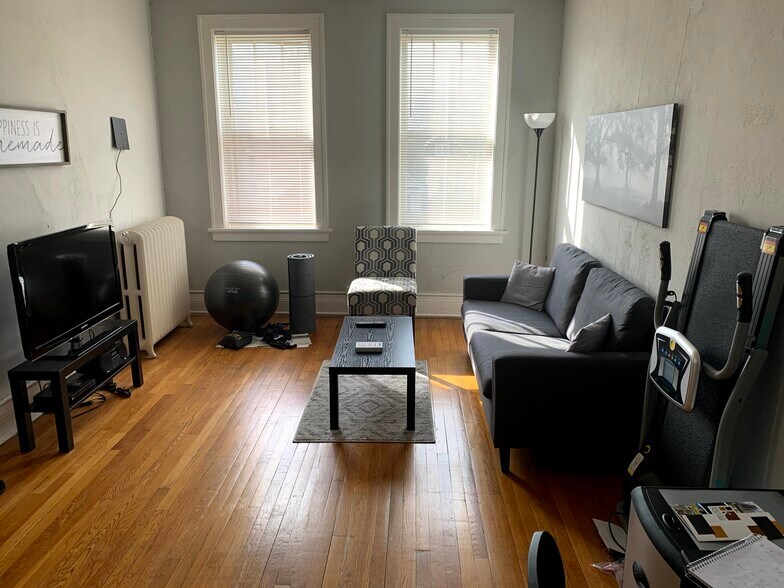 More Photos Of 195 Lexington Pky N, Saint Paul Apartments For Sale