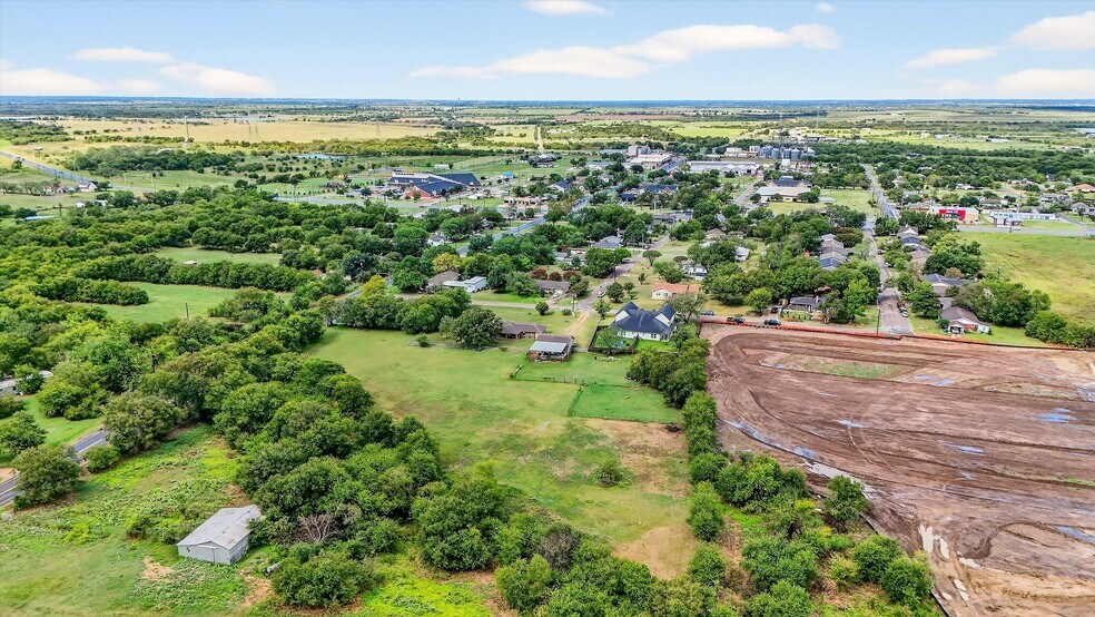 More Photos Of 102 N 9th St, Gunter Land For Sale