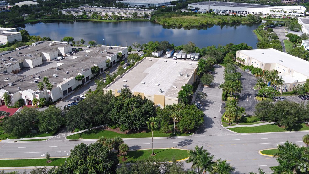 More Photos Of 1251 Sawgrass Corporate Pky, Sunrise Light Distribution For Sale