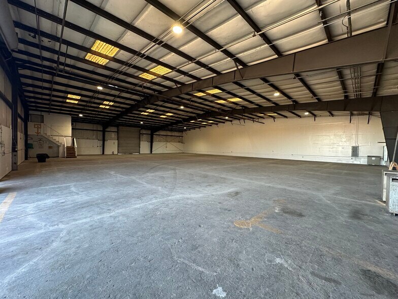 More Photos Of 511 Wilbur Ave, Antioch Warehouse For Lease