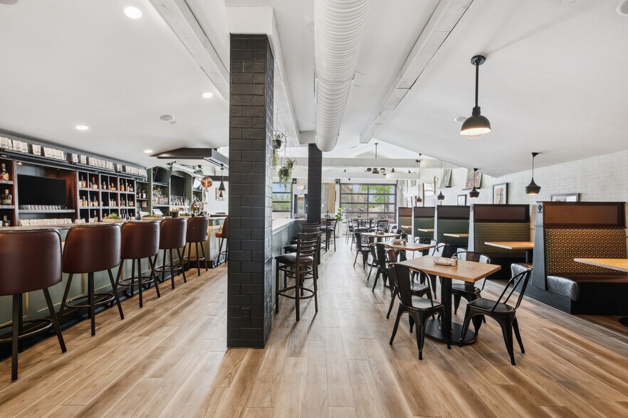More Photos Of 453 Center St, Lewiston Restaurant For Lease