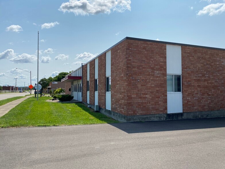 More Photos Of 1516 Nicholas Rd, Dayton Warehouse For Lease