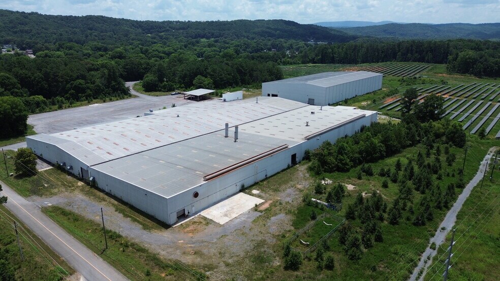 More Photos Of 318 Gordon St, Fairmount Industrial For Sale