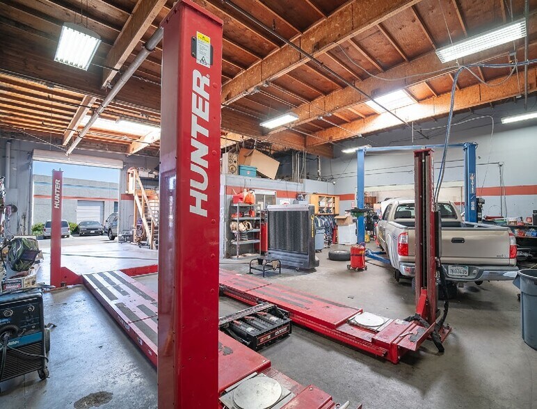 More Photos Of 1146 N Melrose Dr, Vista Warehouse For Sale