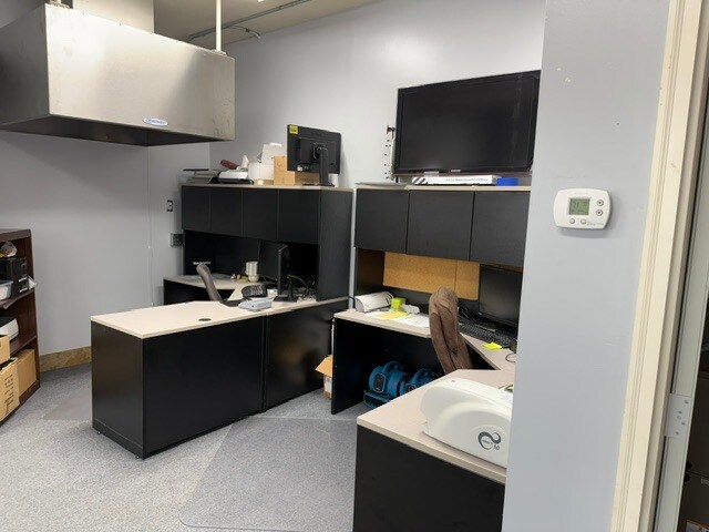 More Photos Of 134 26th St NW, Owatonna Office For Lease