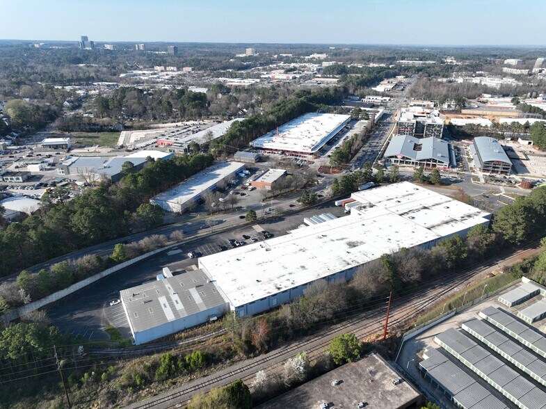 More Photos Of 2114 Atlantic Ave, Raleigh Warehouse For Lease