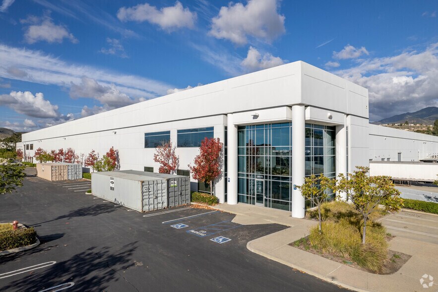 More Photos Of 20131 Ellipse, Foothill Ranch Manufacturing For Lease