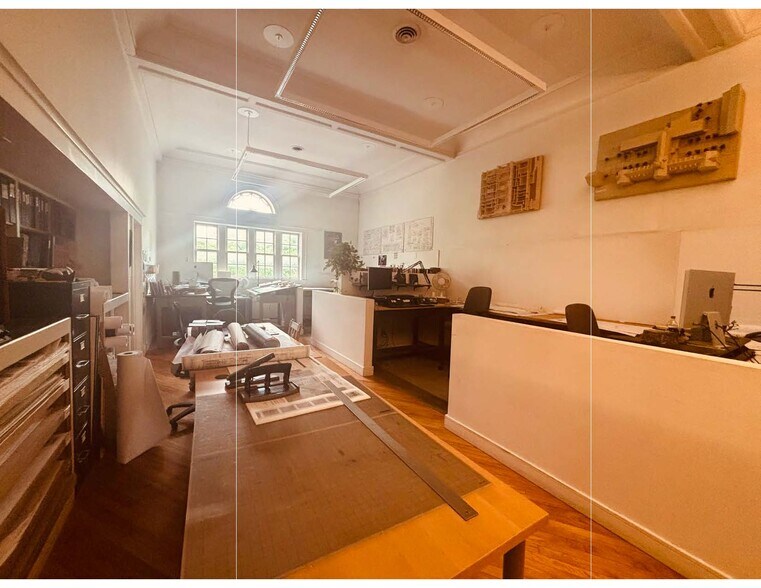 More Photos Of 117 Saint Paul St, Burlington Office For Sale