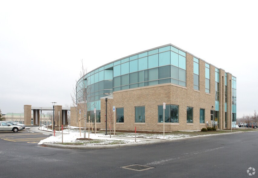 More Photos Of 400 International Dr, Williamsville Medical For Lease
