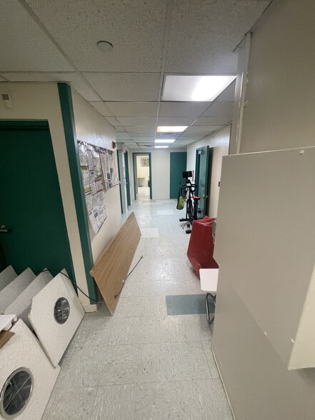 More Photos Of 1055 E Tremont Ave, Bronx Medical For Lease